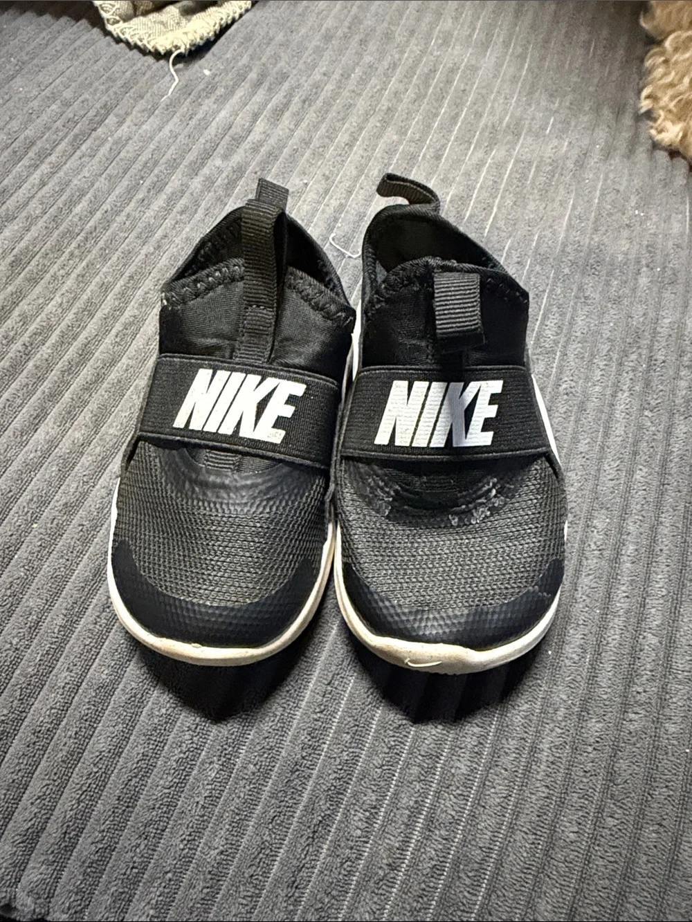 Nike Black Kids Slip-On Sneakers with White Logo